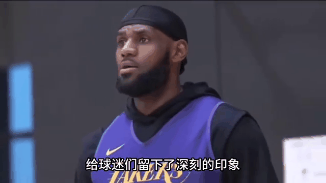 包含詹姆斯迎来十二赛季出色发挥，巴塞罗那观众热烈欢呼！赛场气氛高涨的词条