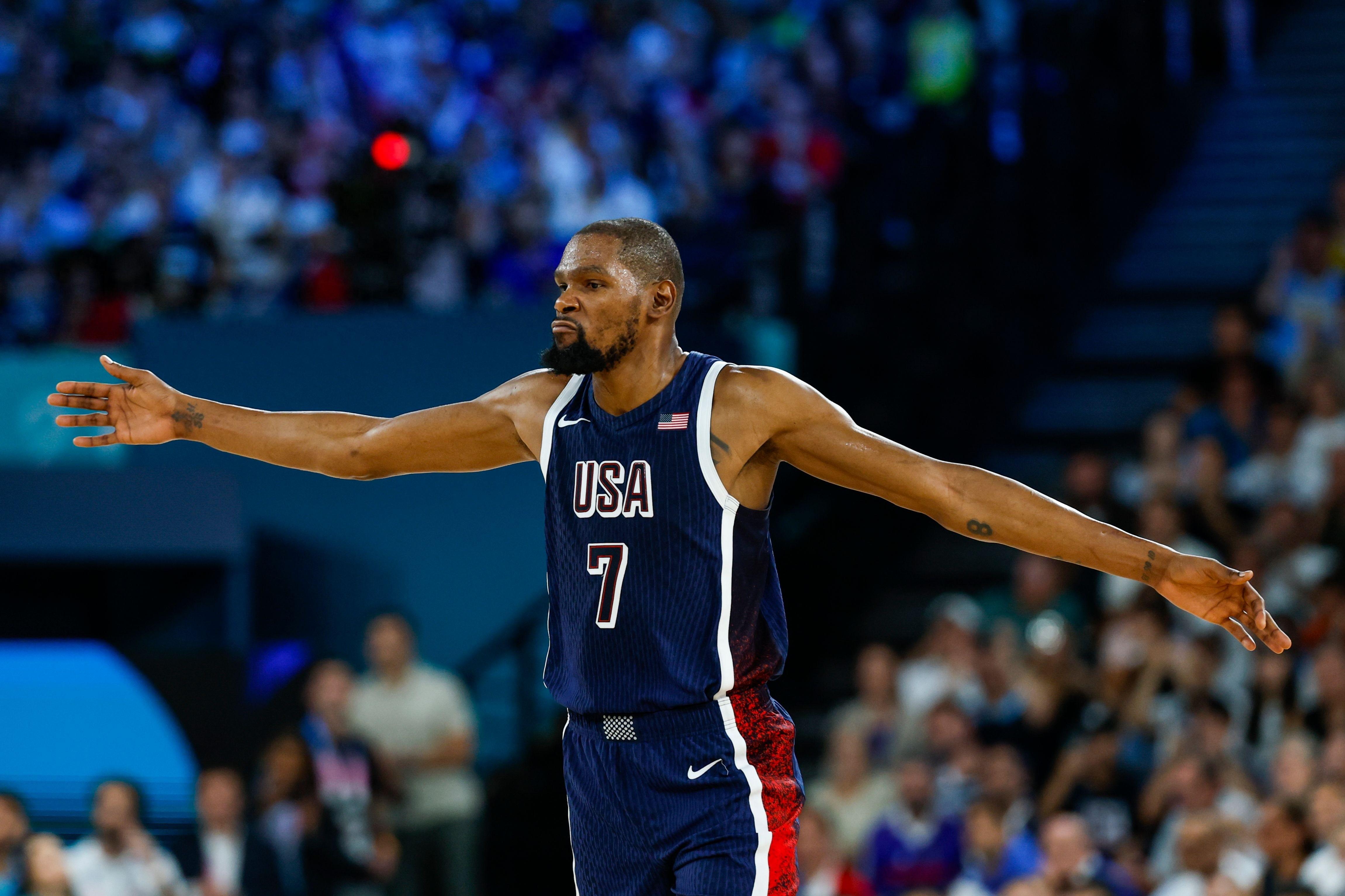 九游体育-杜兰特回归赛场，大胜首场状态亮眼，利物浦观众沸腾！的简单介绍