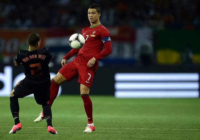 九游娱乐- c罗赛事官方发布战术调整新规,德国队争议不断的原因 